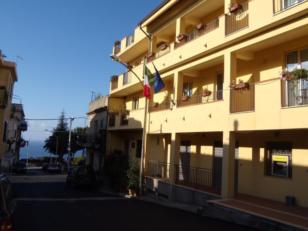 Hotel Scilla Exterior photo